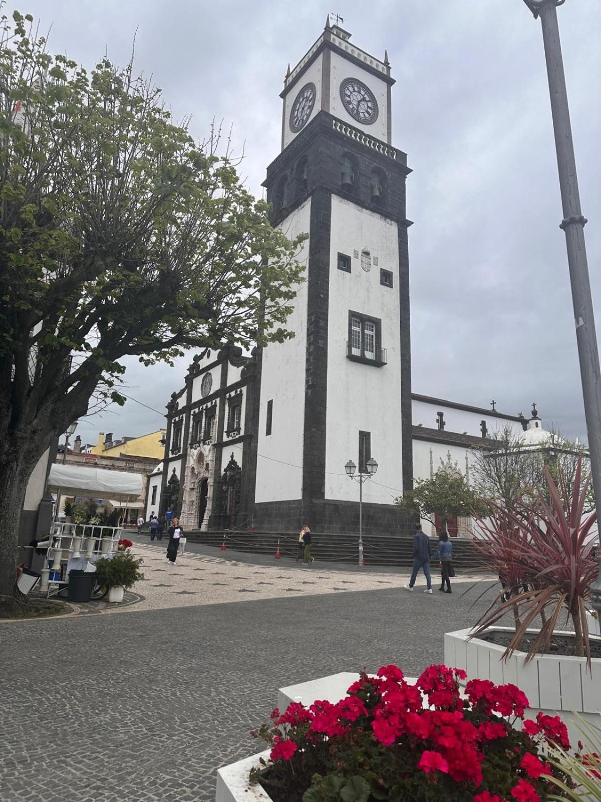 Azor International Apartment I Ponta Delgada  Exterior photo